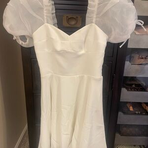 Elegant White Puff Sleeve Dress